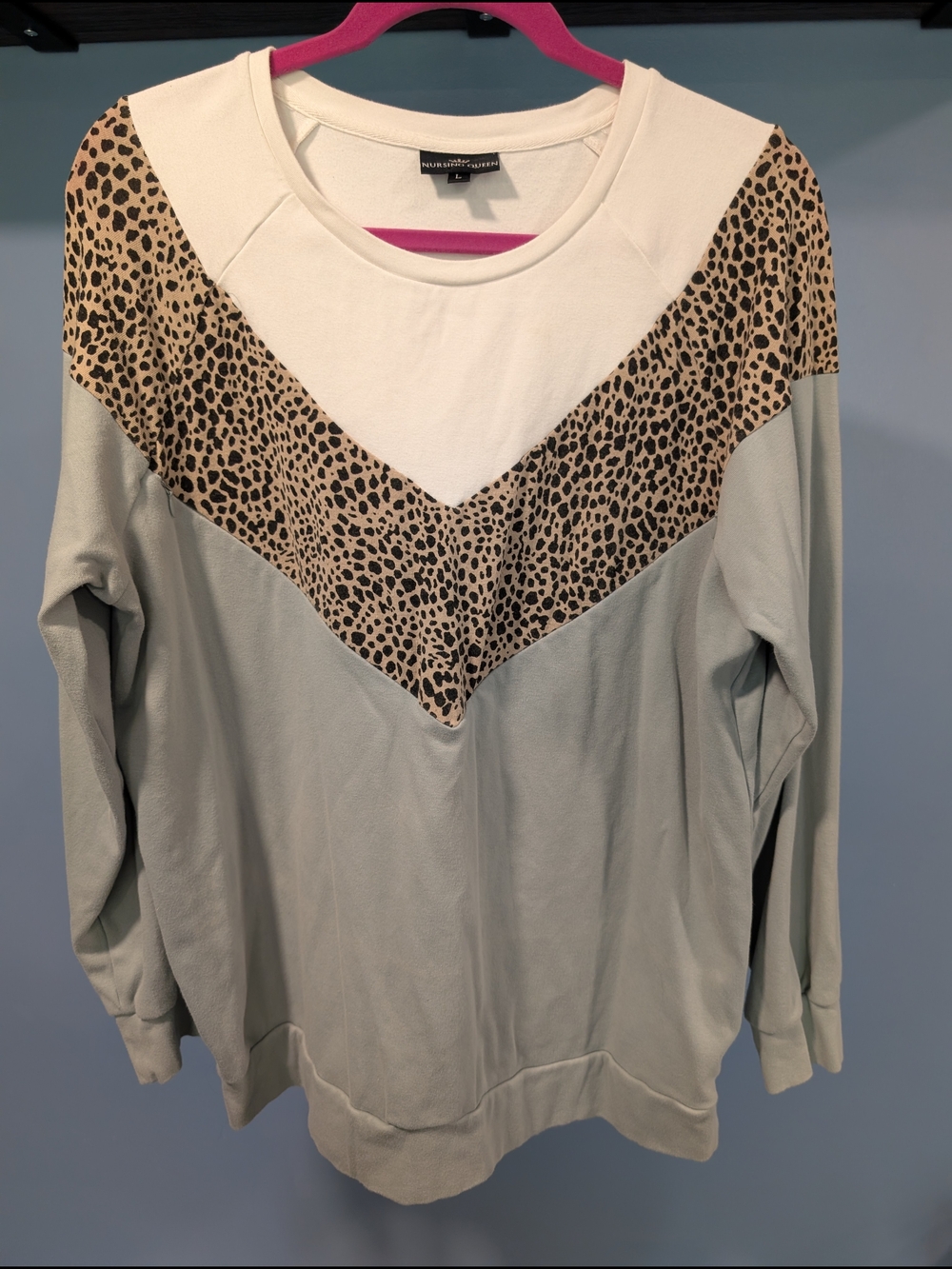 Nursing Queen Leopard/White/Sage Long Sleeved Nursing Top
